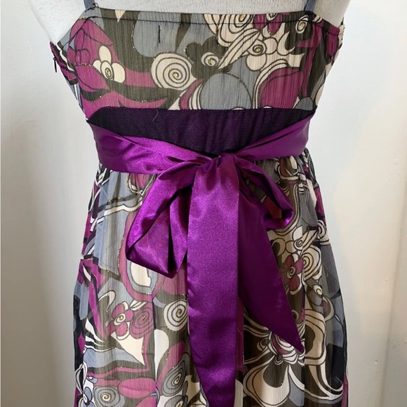Lucy Collection Floral Midi Dress Purple Straps Black Mix Floaty V-Neck UK12 - Picture 7 of 14